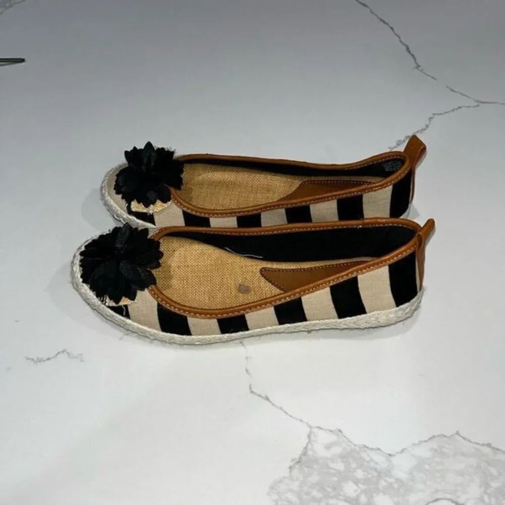 Kim Rogers Black and White Espadrilles with Striped Pattern Size 7.5